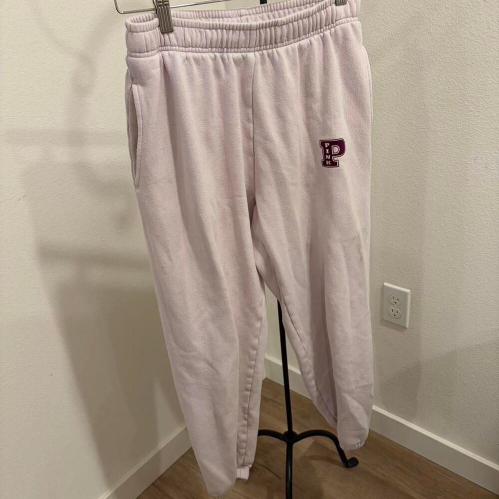 PINK Victoria’s Secret Lavender Joggers Sweatpants Medium